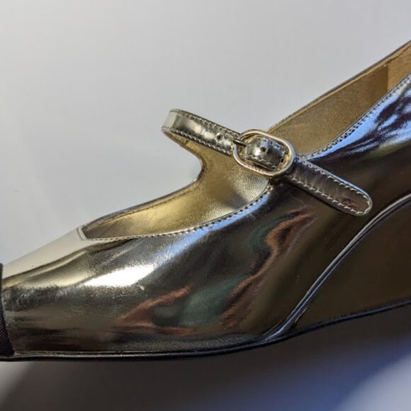 Chanel Light Gold Leather Heels (36.5) - Picture 3 of 12